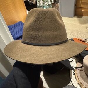Brixton Wesley wool felt floppy hat size M in olive green